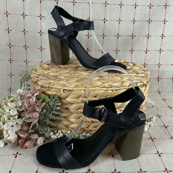 Splendid Shoes - Splendid “Miller” Heeled Sandals Black Leather Block Heel Strappy Shoe Sz 6